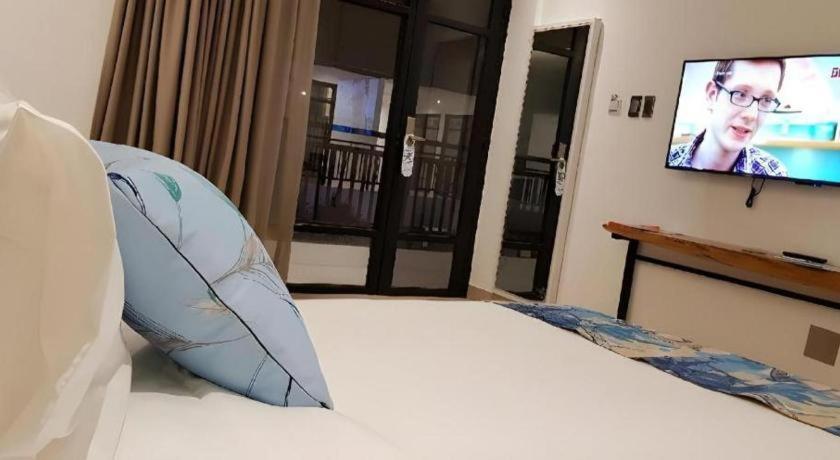White Breeze Palawan Boutique Hotel Puerto Princesa Luaran gambar